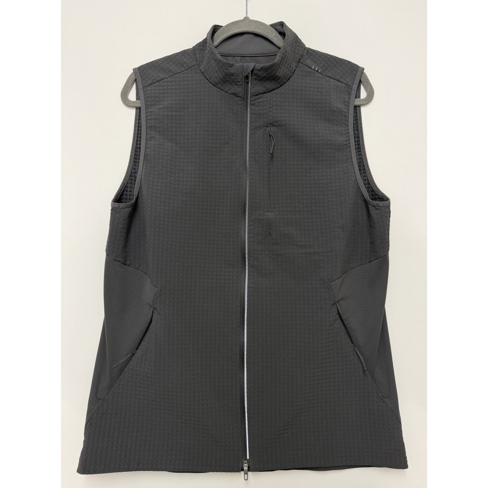 Lululemon Cold Terrain Fleece Vest Mens Size Medium Black Pockets Running Cardio